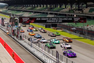 Sepang Race 2 Start | SRO Motorsports Group