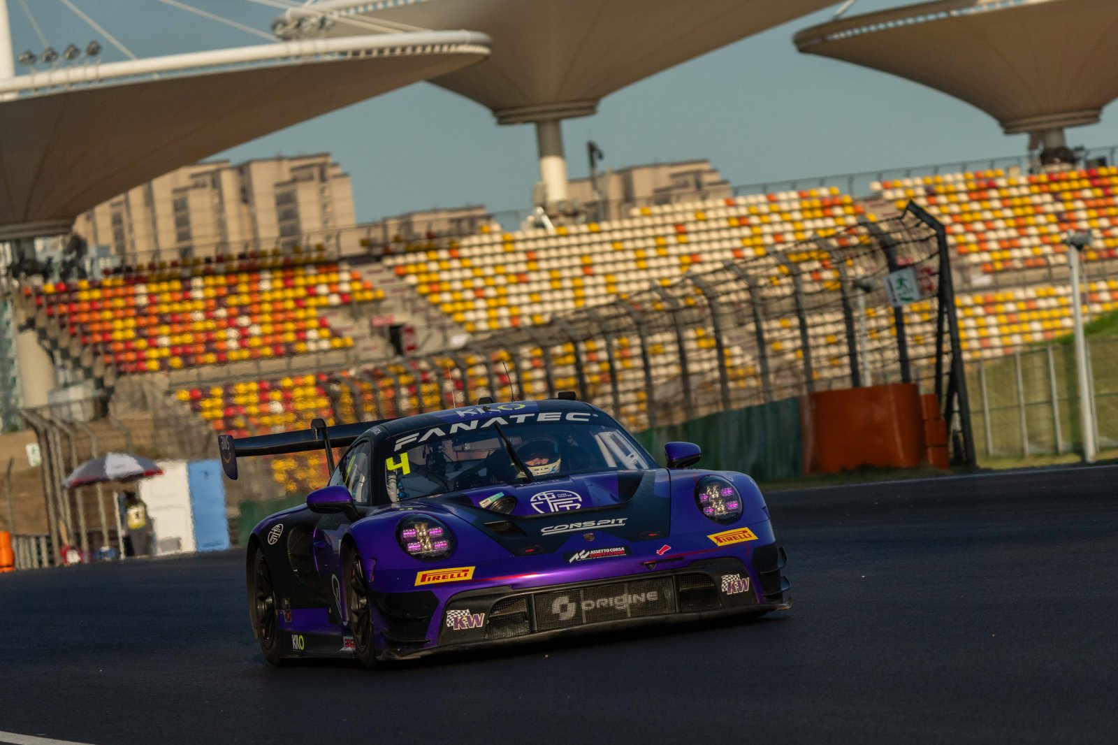 Shanghai: Heinrich edges Aron across Friday’s two practice sessions