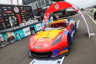 Sugo Race 1 Parc Ferme Japan Cup | SRO Motorsport Group