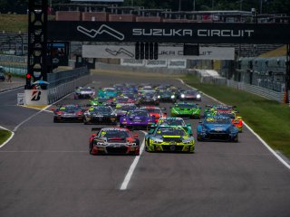 Suzuka Race 1 Start | SRO Motorsports Group