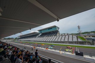 Suzuka Race 1 Start | SRO Motorsport Group