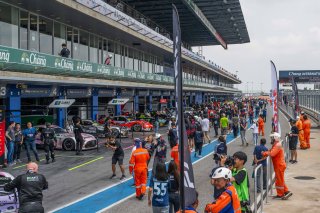 Chang Pit Walk | SRO Motorsport Group